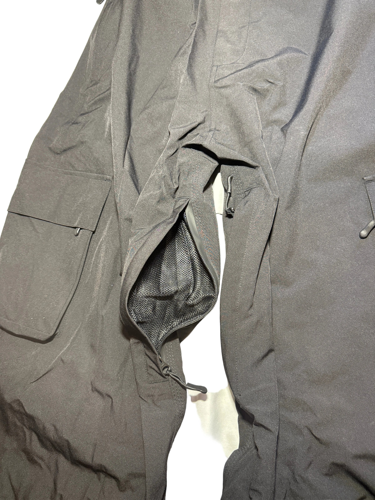 V3 Corked Cargos Black